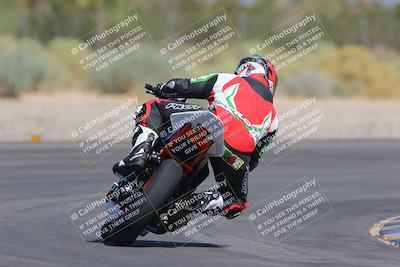media/Sep-25-2023-Moto Forza (Mon) [[81ffa65e0a]]/B-C Group/Session 4 (Turn 2 Backside)/